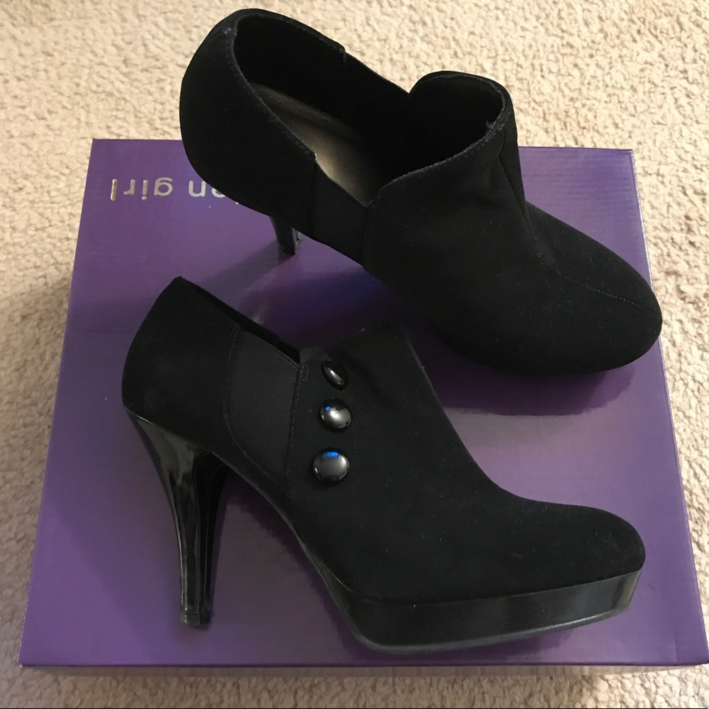 Black Fioni Booties